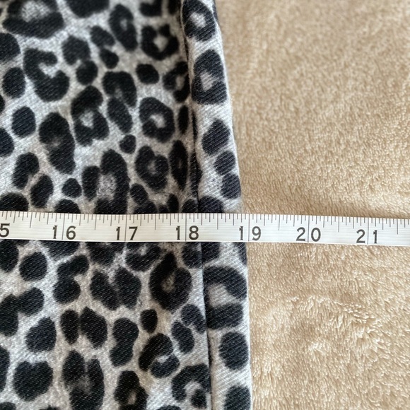 Michael Kors Animal Print Leggings - Size M - Picture 10 of 14
